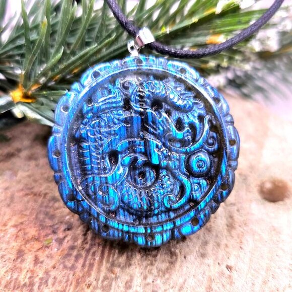 Nature Labradorite Carved Flashy Oriental Dragon Pendant Necklace - Picture 1 of 10
